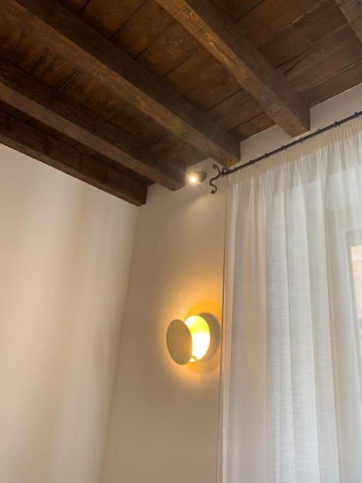 Appartamento Incantevole Nel Cuore Di Milano Milão Exterior foto